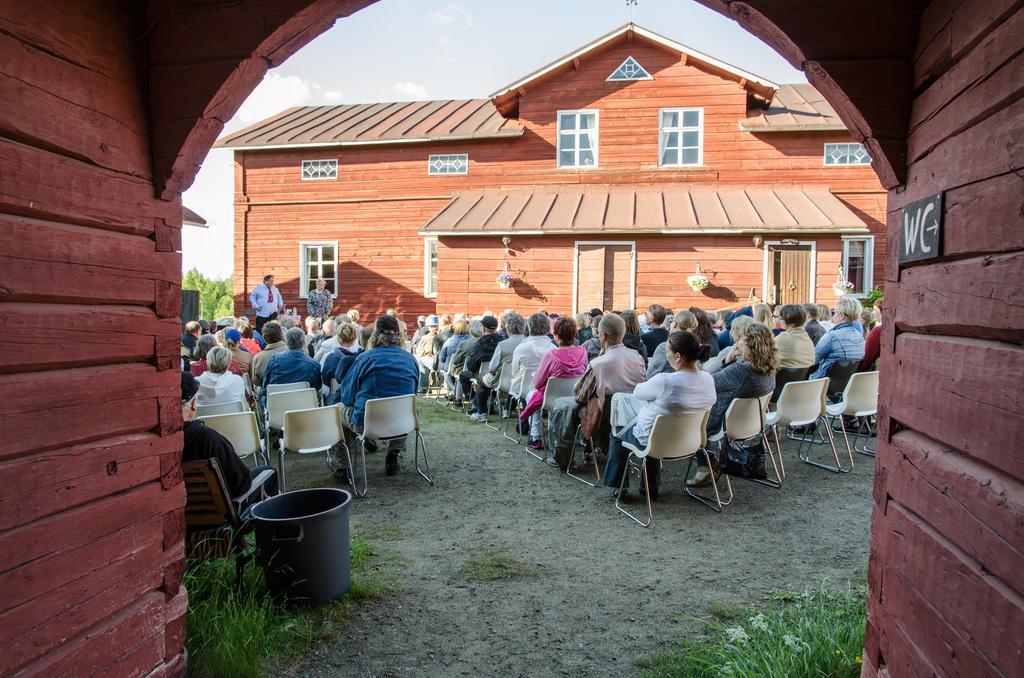 Lemettilae Countryside Accommodation Petäjävesi Ruang foto